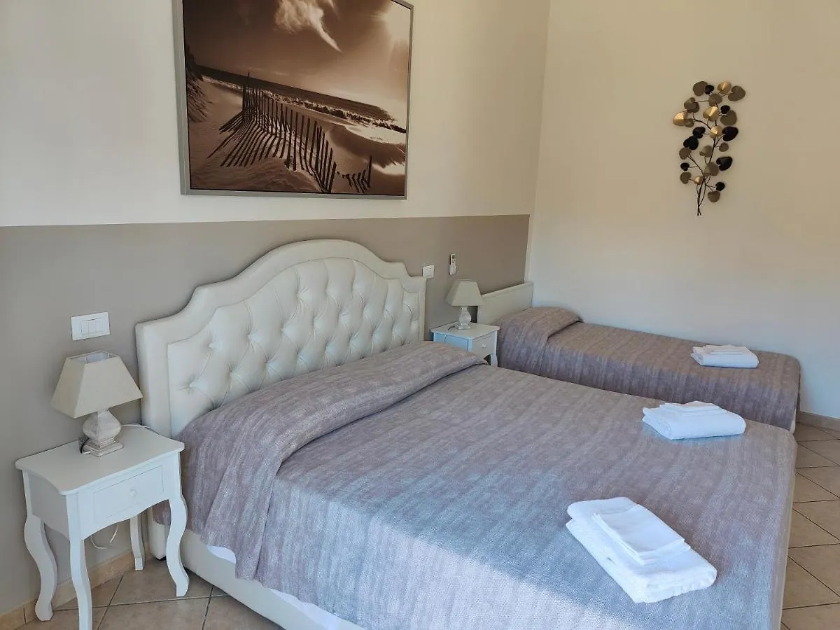 Residence Hotel Vittoria Tirrenia 2*,  Italy