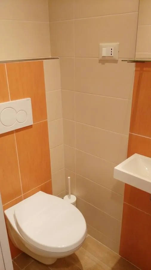 Residence Hotel Vittoria Tirrenia 2*,